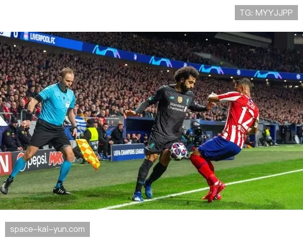 官方数据:本场欧冠已产生45次犯规,创本赛季四分之一决赛纪录 官方数据:本场欧冠已产生45次犯规,创本赛季四分之一决赛纪录